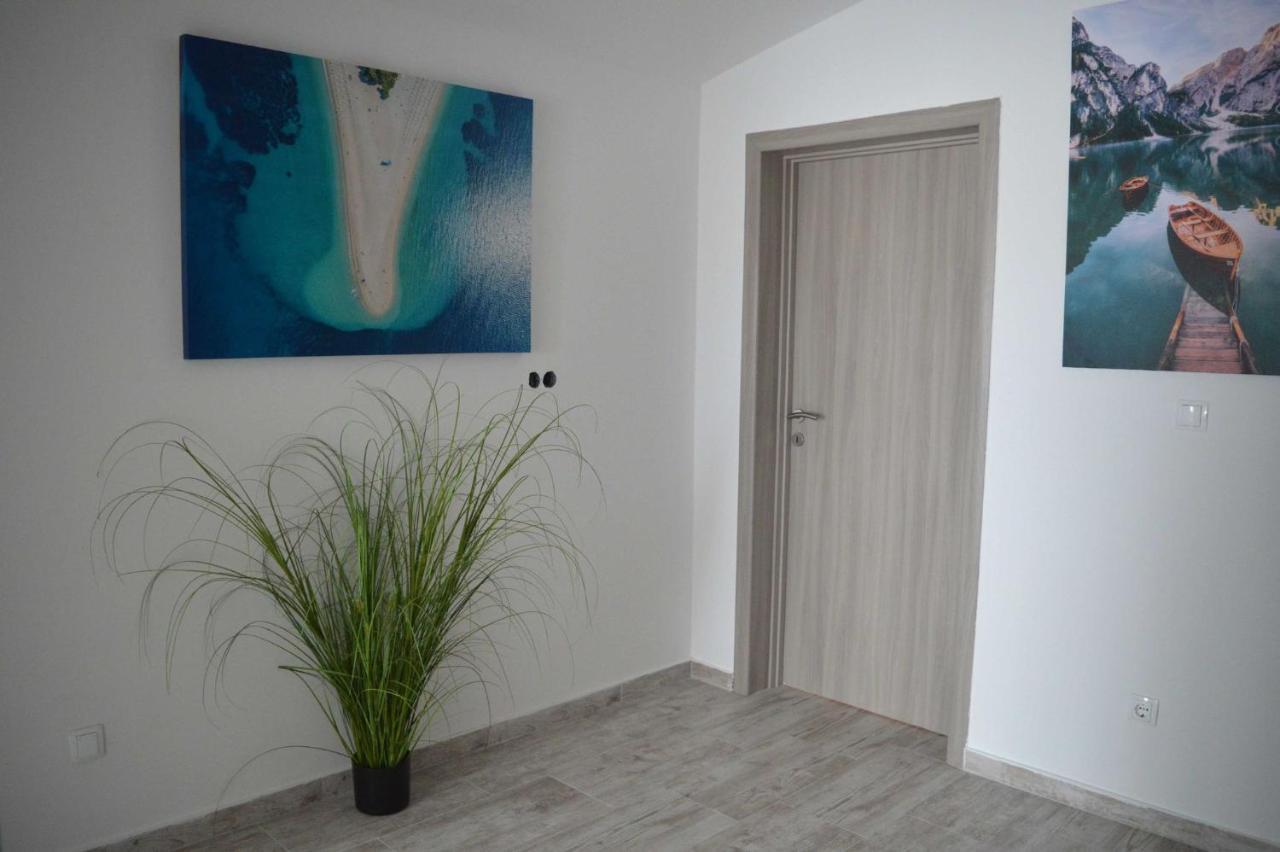 Vila Zara Nin Exterior foto